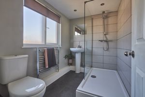 En Suite- click for photo gallery